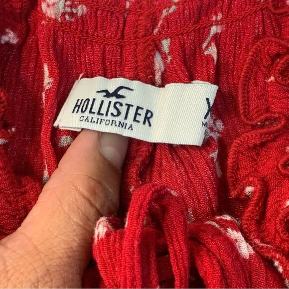 HOLLISTER Ruffled Strap Tank Top - Picture 4 of 7